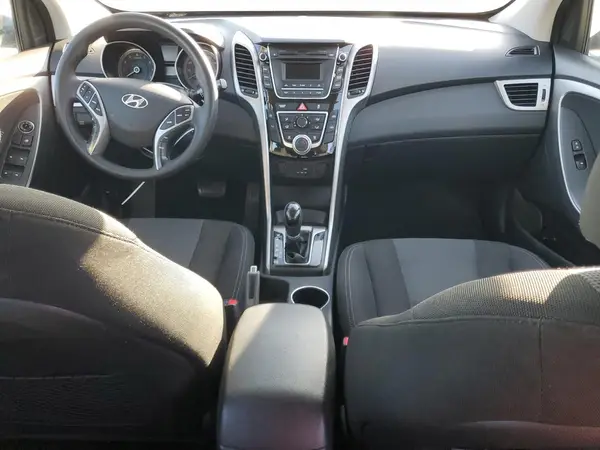 KMHD35LH7HU361023 2017 HYUNDAI ELANTRA - Image 8