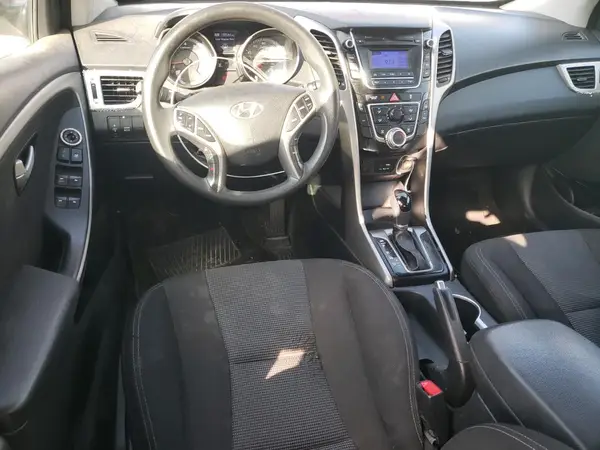 KMHD35LH7HU365735 2017 HYUNDAI ELANTRA - Image 8