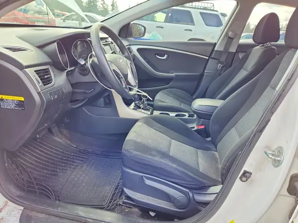 KMHD35LH7HU371230 2017 HYUNDAI ELANTRA - Image 8