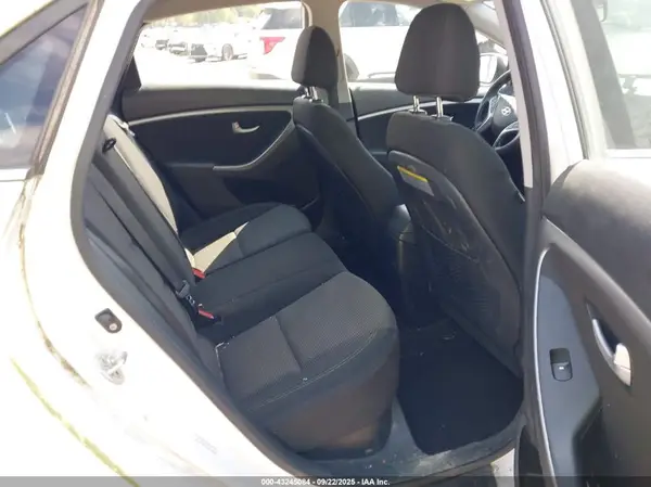 KMHD35LH7HU377173 2017 HYUNDAI ELANTRA - Image 8