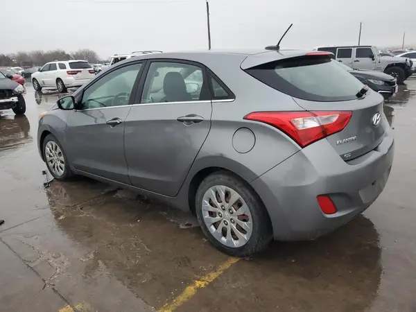 KMHD35LH7HU379408 2017 HYUNDAI ELANTRA - Image 2