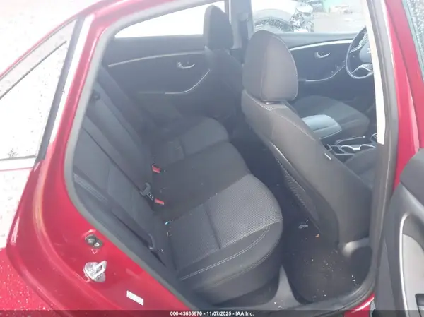 KMHD35LH7HU380848 2017 HYUNDAI ELANTRA - Image 8