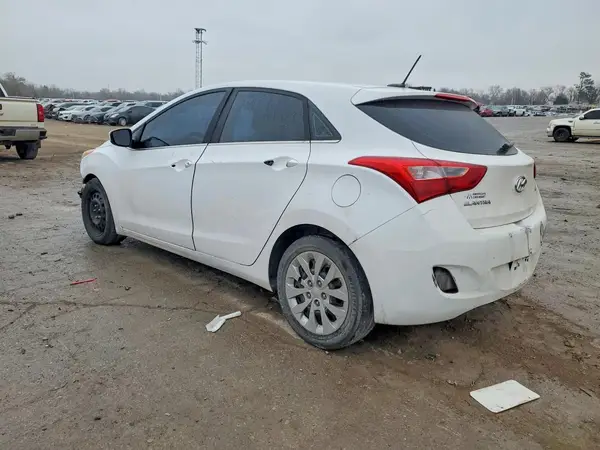 KMHD35LH7HU381627 2017 HYUNDAI ELANTRA - Image 2