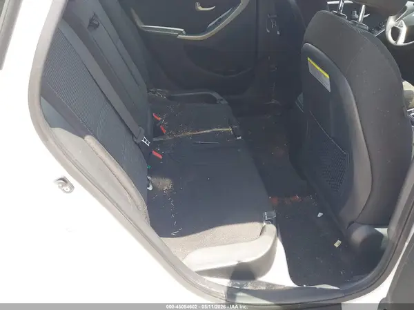 KMHD35LH7HU381739 2017 HYUNDAI ELANTRA - Image 8