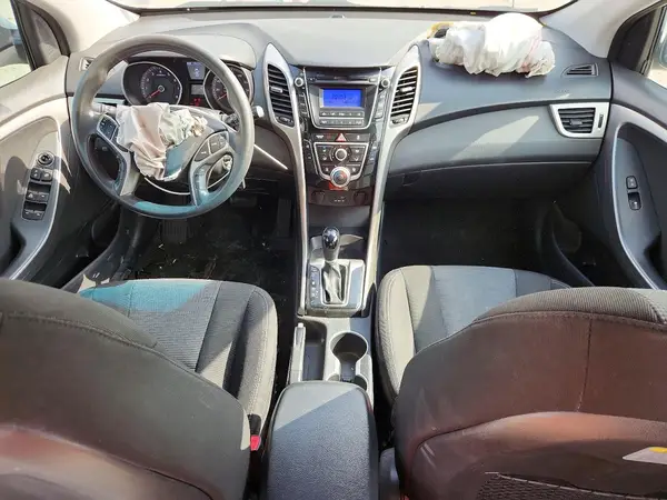 KMHD35LH7HU381997 2017 HYUNDAI ELANTRA - Image 8