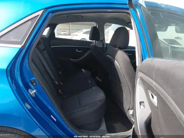 KMHD35LH7HU382552 2017 HYUNDAI ELANTRA - Image 8