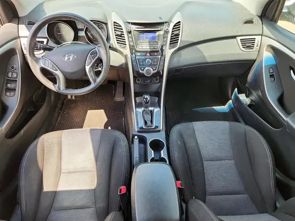 KMHD35LH7HU383944 2017 HYUNDAI ELANTRA - Image 8