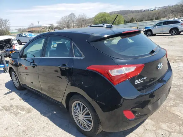 KMHD35LH8GU255260 2016 HYUNDAI ELANTRA - Image 2