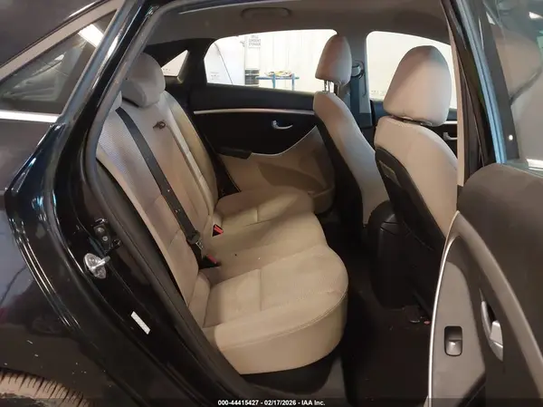 KMHD35LH8GU263861 2016 HYUNDAI ELANTRA - Image 8