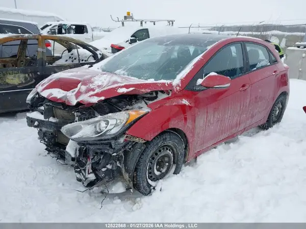 KMHD35LH8GU268302 2016 HYUNDAI ELANTRA - Image 2