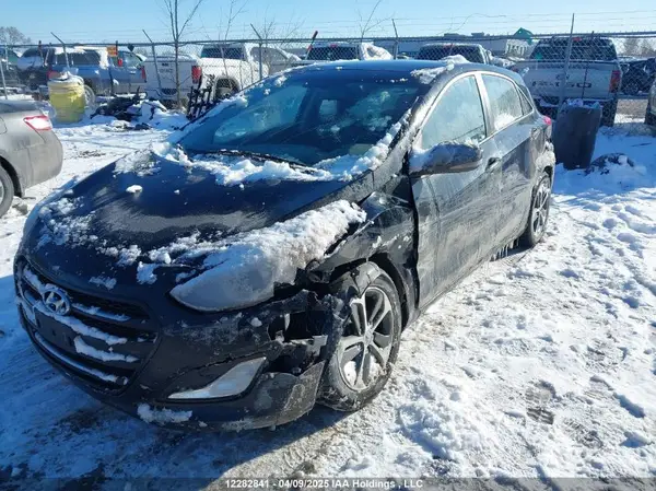 KMHD35LH8GU270034 2016 HYUNDAI ELANTRA - Image 2