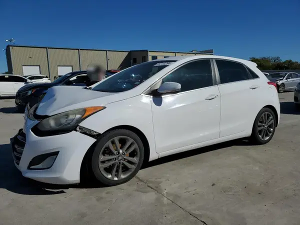 KMHD35LH8GU270650 2016 HYUNDAI ELANTRA - Image 1