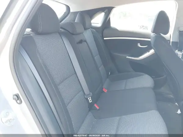 KMHD35LH8GU271975 2016 HYUNDAI ELANTRA - Image 8