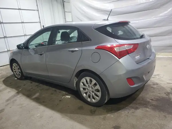 KMHD35LH8GU274407 2016 HYUNDAI ELANTRA - Image 2
