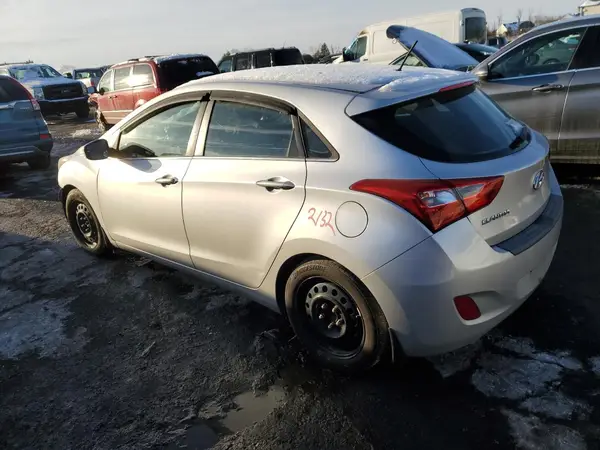 KMHD35LH8GU274570 2016 HYUNDAI ELANTRA - Image 2