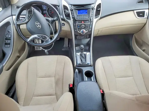 KMHD35LH8GU277002 2016 HYUNDAI ELANTRA - Image 8