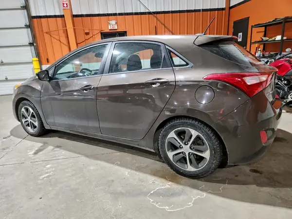 KMHD35LH8GU282538 2016 HYUNDAI ELANTRA - Image 2