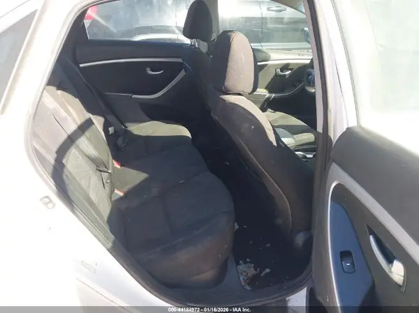 KMHD35LH8GU284242 2016 HYUNDAI ELANTRA - Image 8