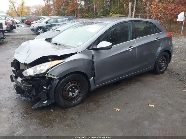 KMHD35LH8GU286248 2016 HYUNDAI ELANTRA - Image 2