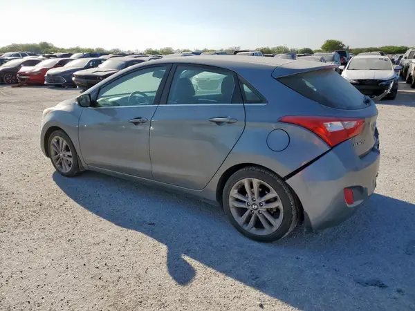 KMHD35LH8GU289554 2016 HYUNDAI ELANTRA - Image 2