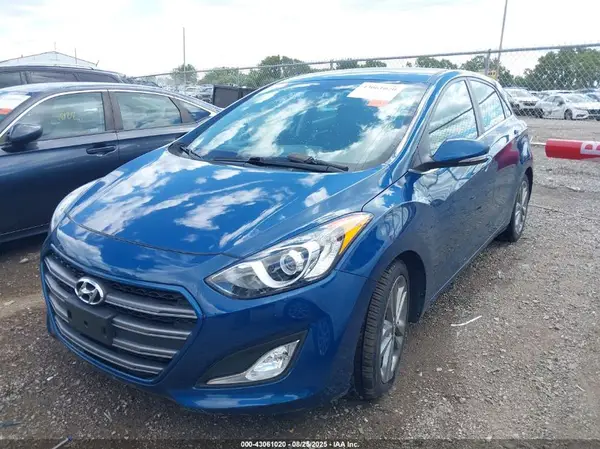 KMHD35LH8GU293278 2016 HYUNDAI ELANTRA - Image 2