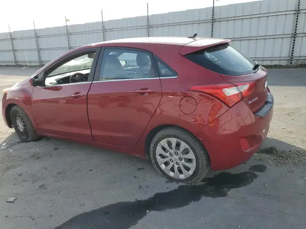 KMHD35LH8GU297766 2016 HYUNDAI ELANTRA - Image 2