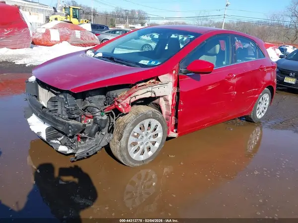KMHD35LH8GU297976 2016 HYUNDAI ELANTRA - Image 2