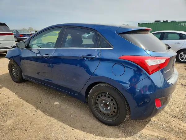 KMHD35LH8GU307759 2016 HYUNDAI ELANTRA - Image 2
