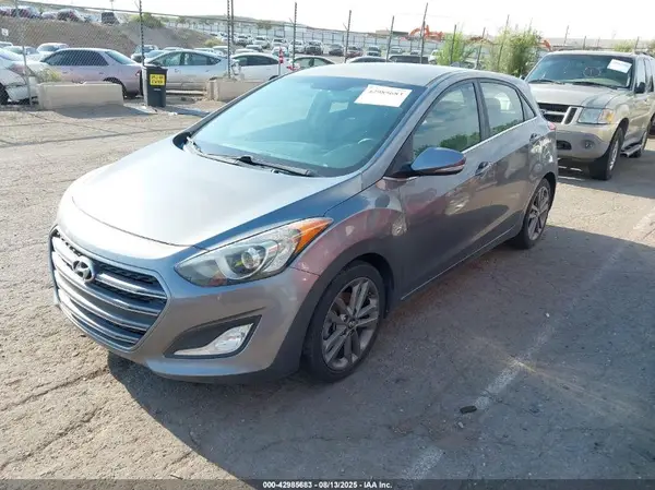 KMHD35LH8GU310144 2016 HYUNDAI ELANTRA - Image 2