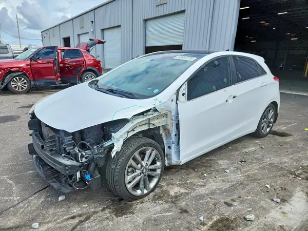 KMHD35LH8GU316087 2016 HYUNDAI ELANTRA - Image 1