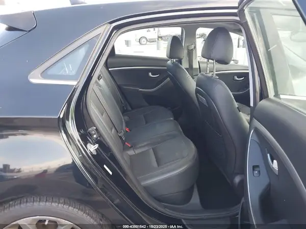 KMHD35LH8GU317160 2016 HYUNDAI ELANTRA - Image 8
