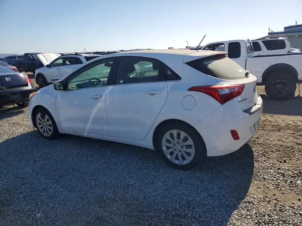 KMHD35LH8GU327493 2016 HYUNDAI ELANTRA - Image 2