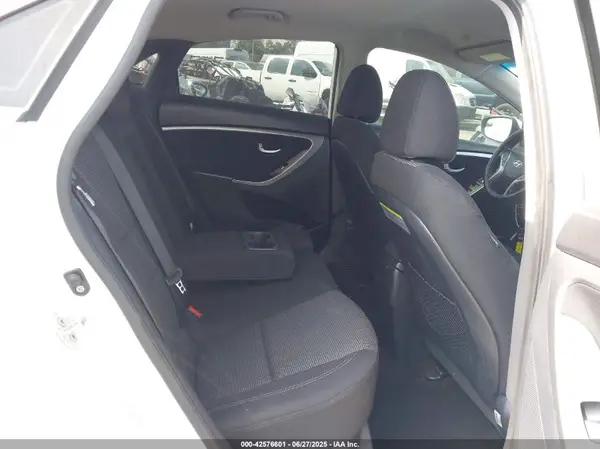 KMHD35LH8GU332919 2016 HYUNDAI ELANTRA - Image 8