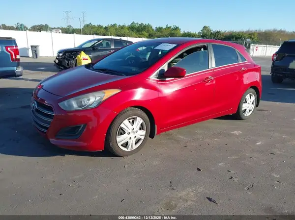 KMHD35LH8GU334170 2016 HYUNDAI ELANTRA - Image 2