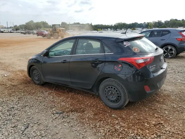 KMHD35LH8GU338607 2016 HYUNDAI ELANTRA - Image 2