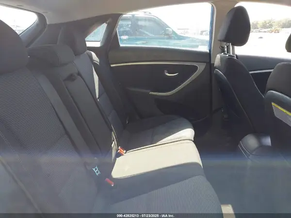KMHD35LH8HU349060 2017 HYUNDAI ELANTRA - Image 8