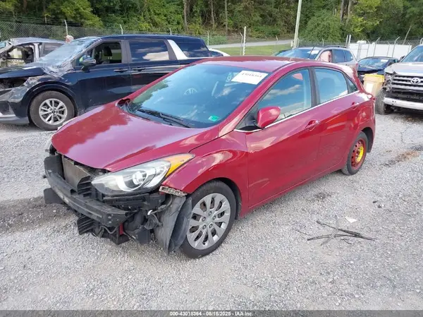KMHD35LH8HU349950 2017 HYUNDAI ELANTRA - Image 2