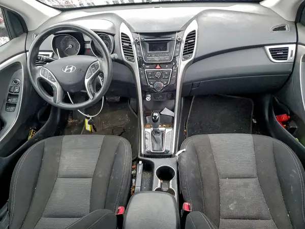 KMHD35LH8HU354355 2017 HYUNDAI ELANTRA - Image 8