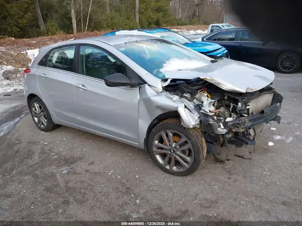 KMHD35LH8HU355179 2017 HYUNDAI ELANTRA - Image 1