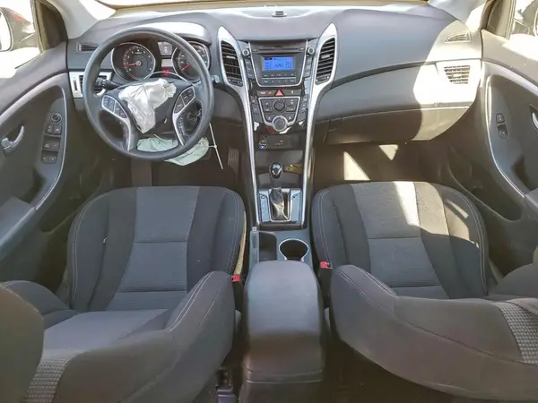 KMHD35LH8HU356655 2017 HYUNDAI ELANTRA - Image 8