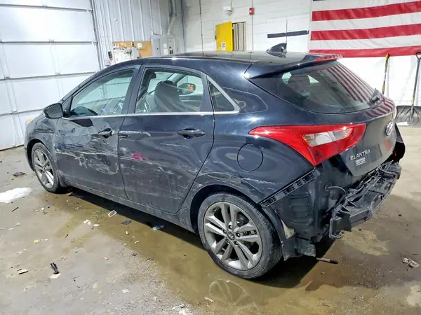 KMHD35LH8HU363993 2017 HYUNDAI ELANTRA - Image 2