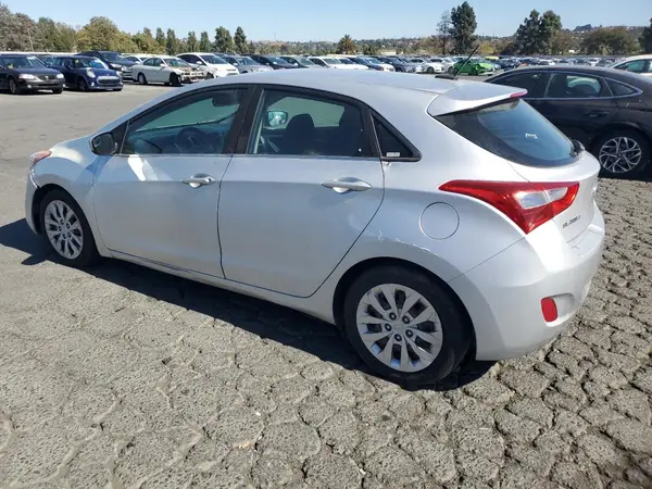 KMHD35LH8HU364478 2017 HYUNDAI ELANTRA - Image 2
