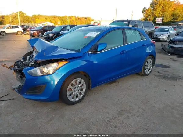 KMHD35LH8HU375285 2017 HYUNDAI ELANTRA - Image 2