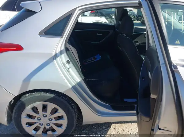 KMHD35LH8HU376534 2017 HYUNDAI ELANTRA - Image 8