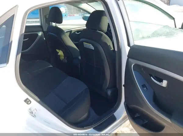 KMHD35LH8HU376758 2017 HYUNDAI ELANTRA - Image 8