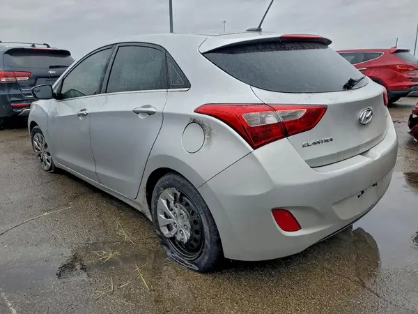 KMHD35LH8HU377036 2017 HYUNDAI ELANTRA - Image 2