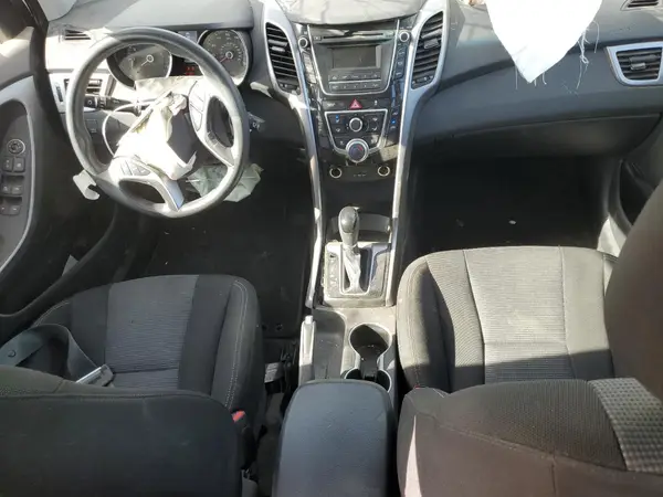 KMHD35LH8HU381085 2017 HYUNDAI ELANTRA - Image 8