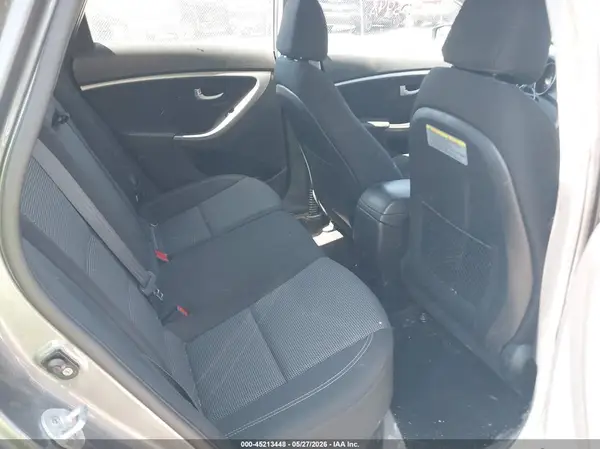 KMHD35LH8HU381393 2017 HYUNDAI ELANTRA - Image 8