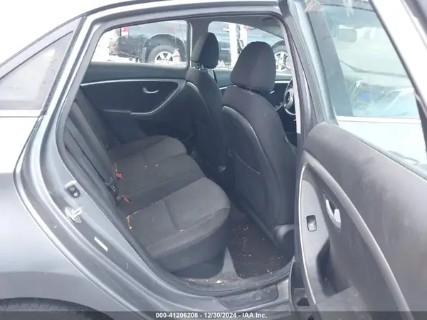 KMHD35LH8HU381409 2017 HYUNDAI ELANTRA - Image 8