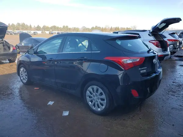 KMHD35LH8HU383760 2017 HYUNDAI ELANTRA - Image 2